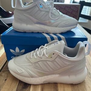 Adidas Sneakers